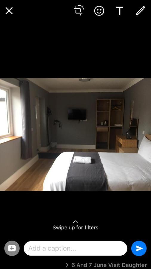 The Mawney Hotel Romford Bagian luar foto