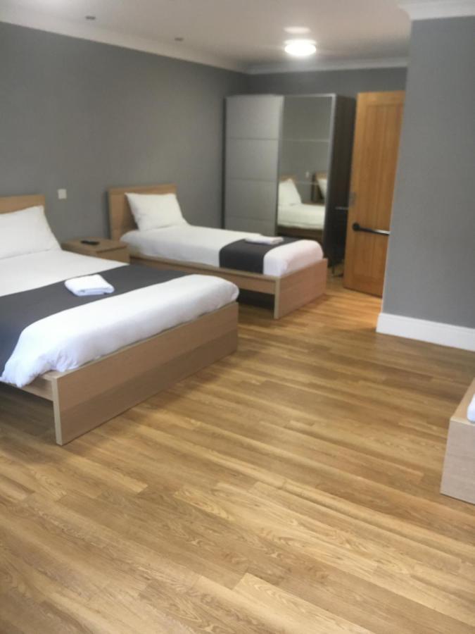 The Mawney Hotel Romford Bagian luar foto